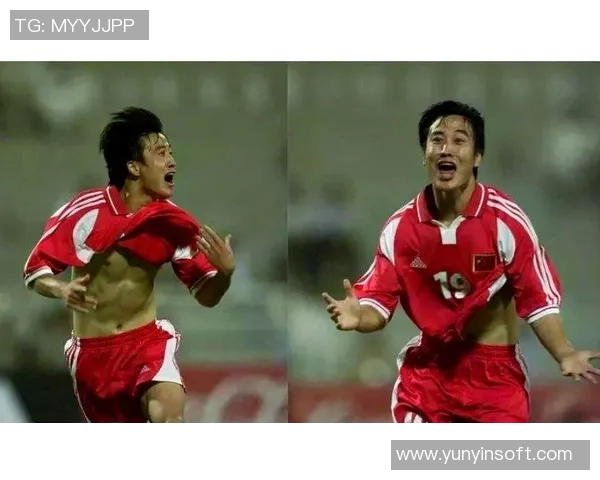 央视盛赞的足球明星背后的故事与成就揭秘